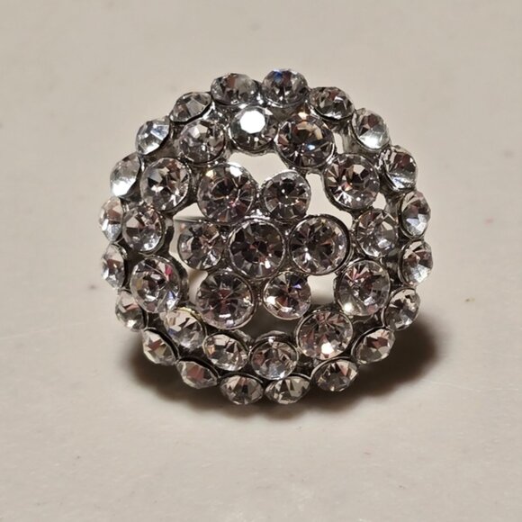 Vintage Rhinestone Round Ring L4 Pre Owned - Picture 1 of 2